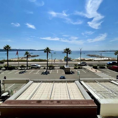 Superbe Apt 2P Front De Mer Pour 4 Pers Avec Terrasse - Cavalaire-Sur-Mer - Fr-1-226B-162 외부 사진