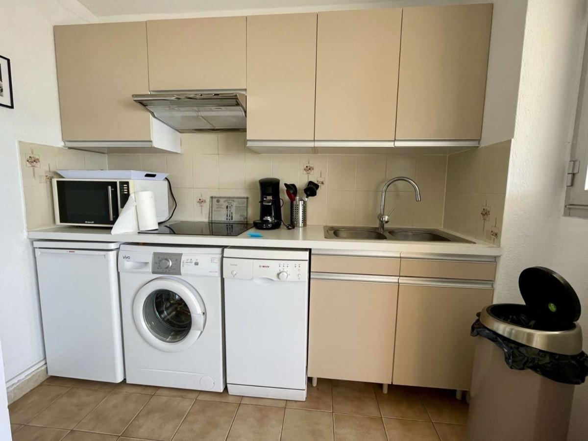 Superbe Apt 2P Front De Mer Pour 4 Pers Avec Terrasse - Cavalaire-Sur-Mer - Fr-1-226B-162 외부 사진